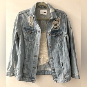 Fashion Nova‎ Ripped Jean Jacket size Small